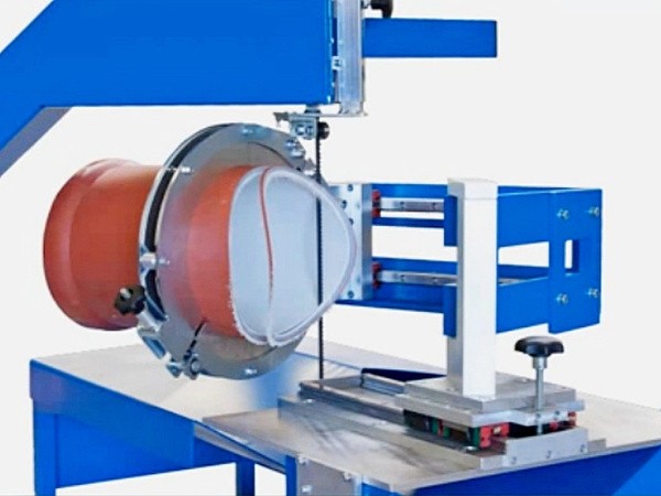 Ленточная пила BSM 450 для резки полимерных труб с внешним d от 50 до 450 мм., под углом 0-45 град.