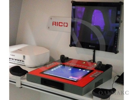 Стационарный монтаж пульта управления в отсеке оператора CROSSTOUCH 300 (Кросстач 300)